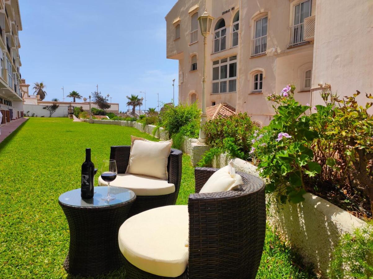 1 Bedroom Beachfront At Torecilla Apartament
